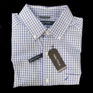 Nautica Long Sleeve Dress Shirt (Medium)